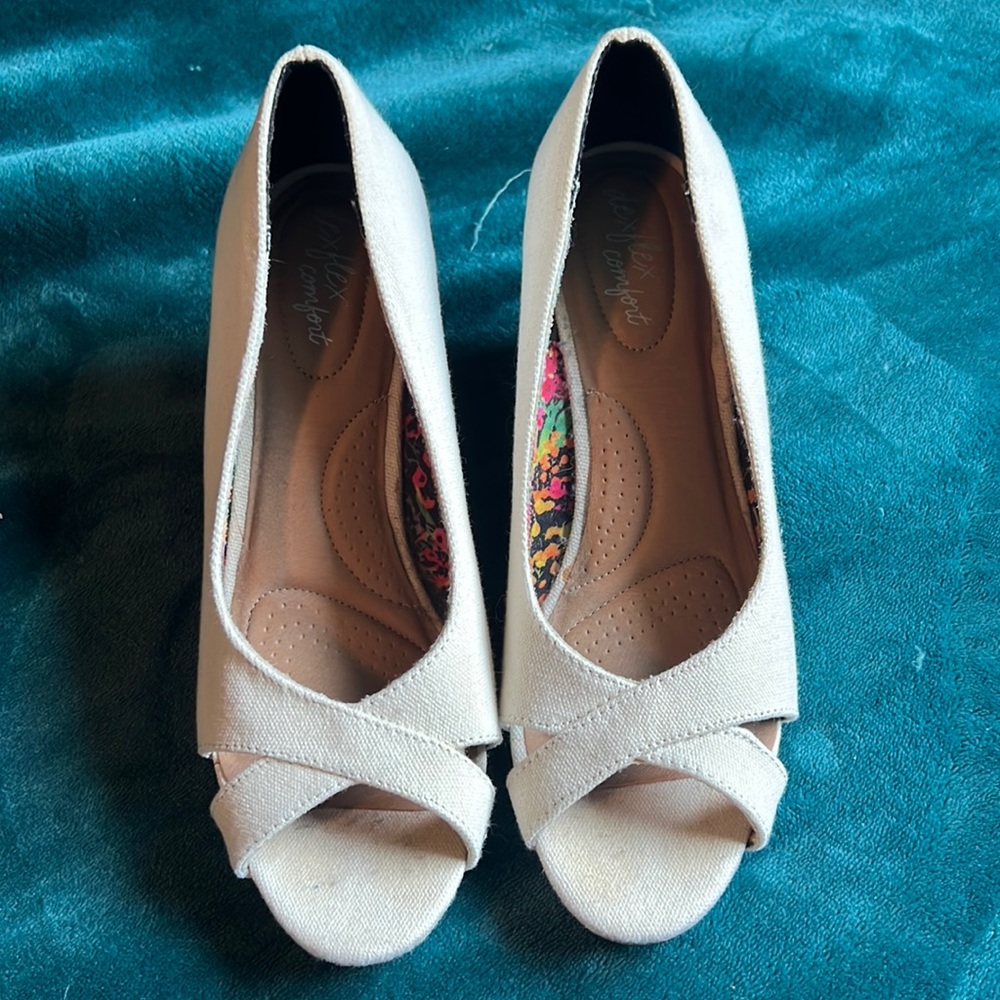 Cream colored wedges